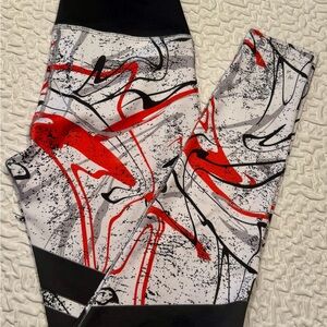 Abstract Red and Black Leggings